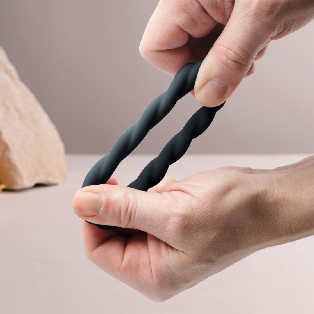 Twist - Soft Silicone Ring