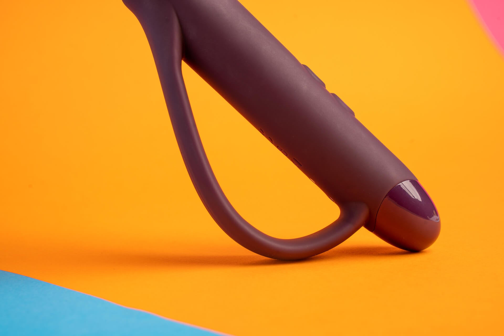 Accessible handle on the accessible wand vibrator.