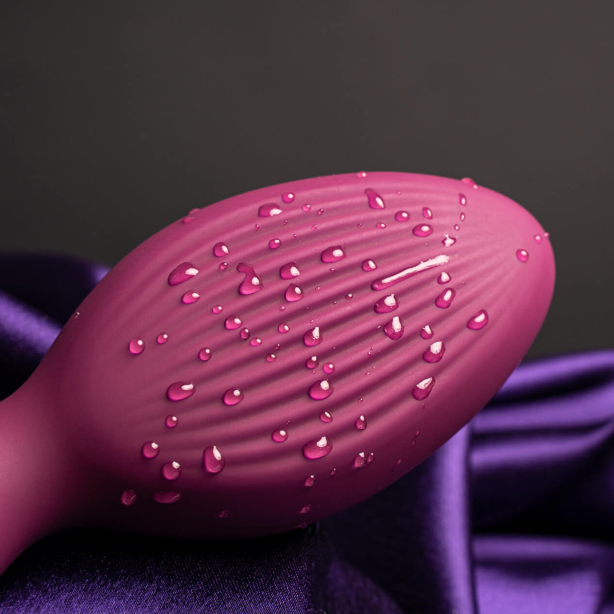 Rocks Off Climaximum Aurora - Powerful Curved Wand Vibrator Rocks Off Climaximum Aurora - Powerful Curved Wand Vibrator