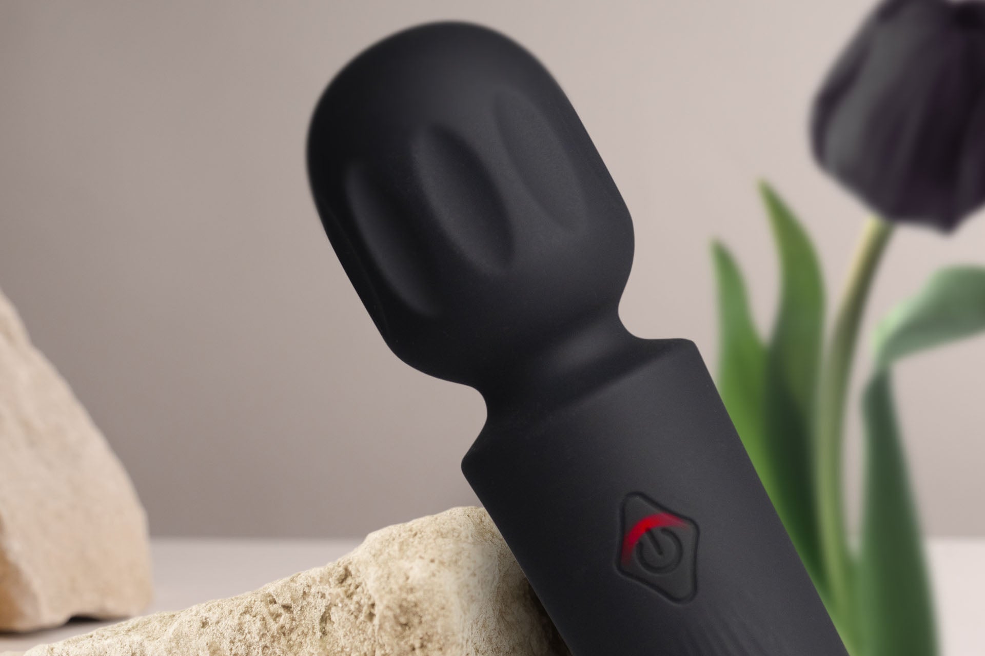 Black Tulip | Rechargeable Powerful Mini Wand Vibrator Black Tulip | Rechargeable Powerful Mini Wand Vibrator